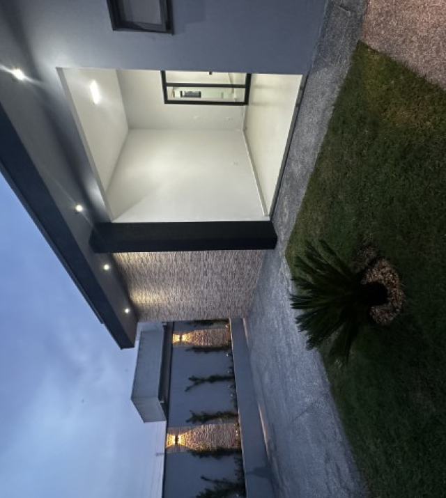 C3818 34.JPG